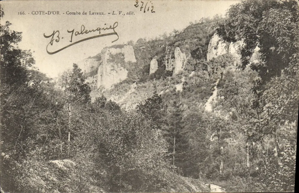 Combe de Lavaux — Côte-d'Or — L. V., editor - Frente