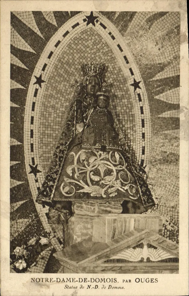 Notre-Dame-de-Domois — Estátua de N.-D. de Domois, por Ouges - Frente