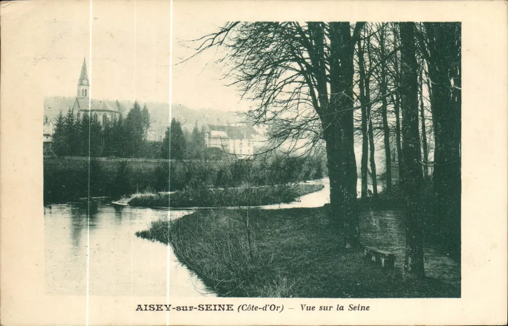 Aisey-sur-Seine (Côte-d'Or) — Ansicht über die Seine - Vorderseite