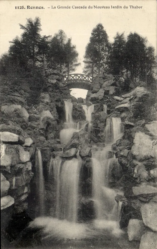 Rennes. — Ansicht der Grande Cascade im neuen Garten des Thabor — E. Mary-Rousschère, Rennes - Vorderseite