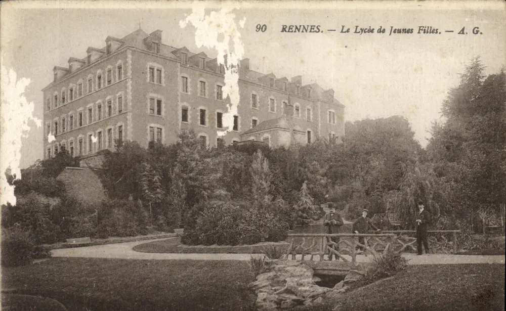Rennes — O Liceu das Meninas — A.G. - Frente