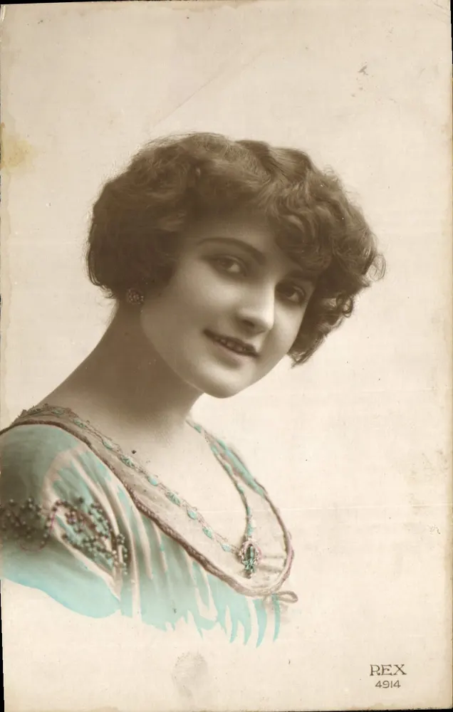 Jovem mulher — retrato — REX 4914 - Frente