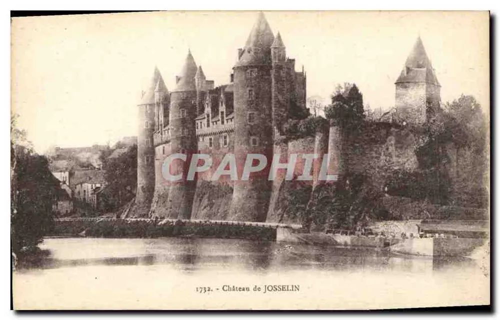 Castelo de Josselin — vista do castelo sobre o rio — editor Laurent Néretannes, n° 1732 - Frente