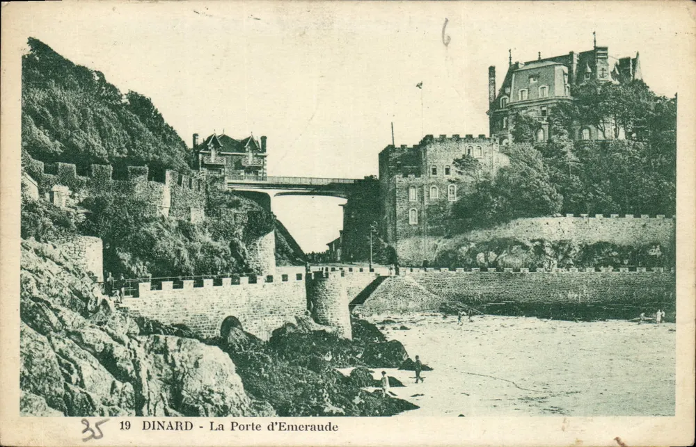 Dinard - A Porta de Esmeralda — vista do porto e do castelo — editor desconhecido, n° 19 - Frente