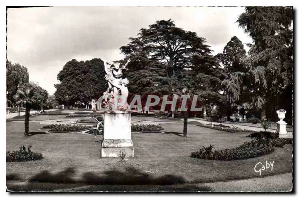 O Jardim do Thabor — Rennes (Ille-et-Vilaine) — Gaby - Frente