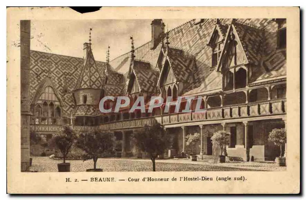 Beaune — Cour d'Honneur do Hostel-Dieu (canto sul) — Livraria da Renascença, Beaune, n°2 - Frente