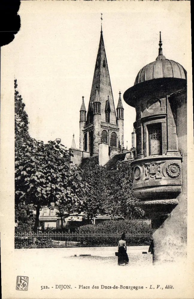 Dijon - Praça dos Duques de Borgonha — editor L. V., n° 522 - Frente