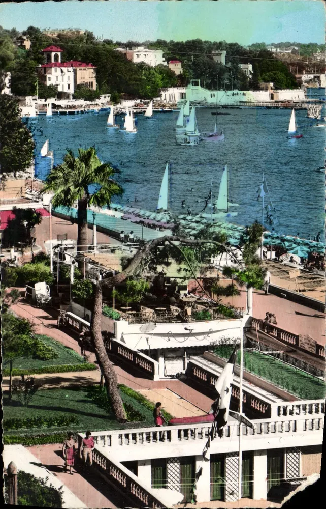 Vue do porto de Juan-les-Pins — A Praia — Edições « MA » - Frente