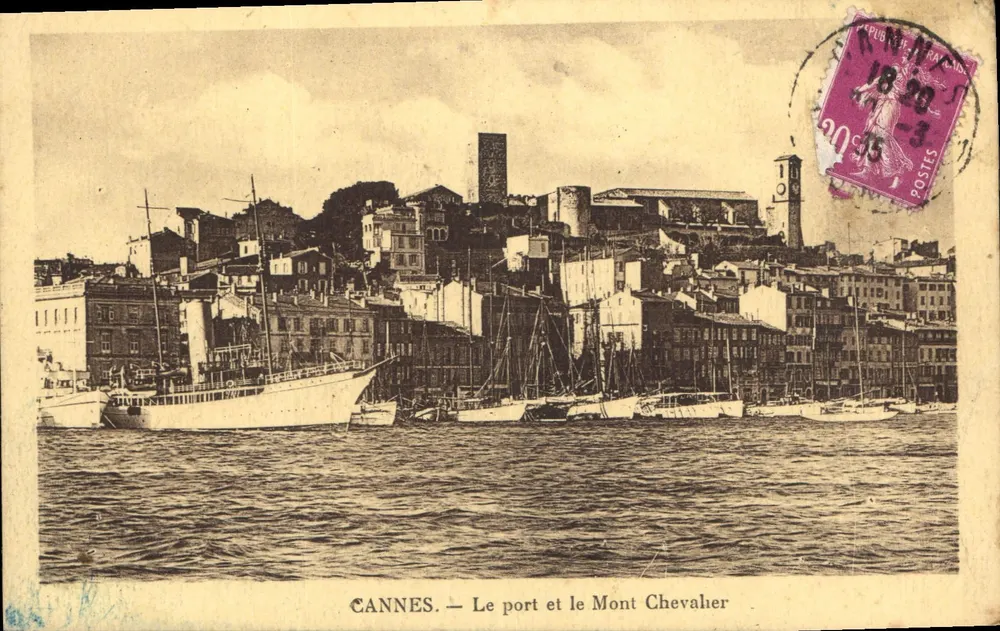 CANNES — Der Hafen und der Mont Chevalier — Verlag unbekannt - Vorderseite