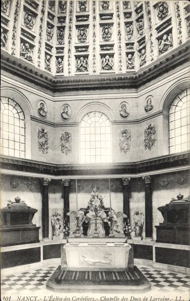 Nancy - Die Kirche der Cordeliers - Kapelle der Herzöge von Lothringen - LL - Vorderseite