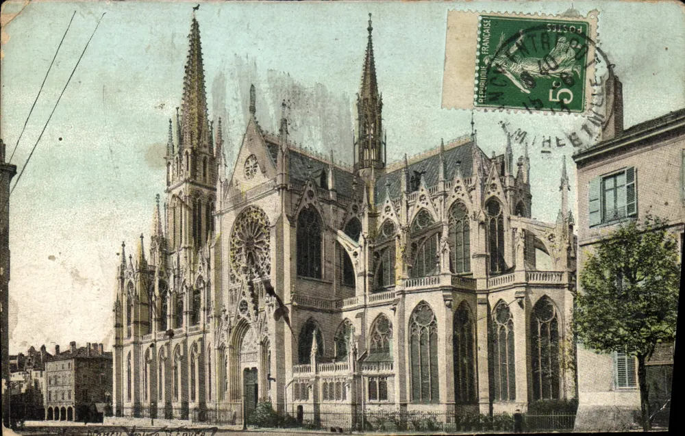 Catedral Nossa Senhora de Estrasburgo — vista frontal — editada por AQUA & PHOTO PARIS - Frente