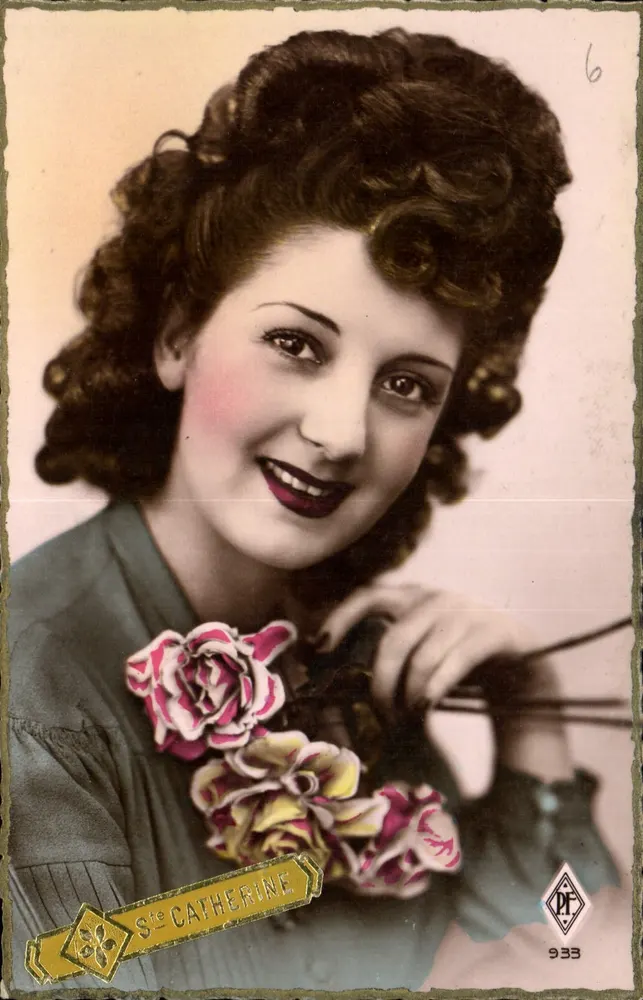 Irmã Catherine — retrato feminino sorridente — P.F. 933 - Frente