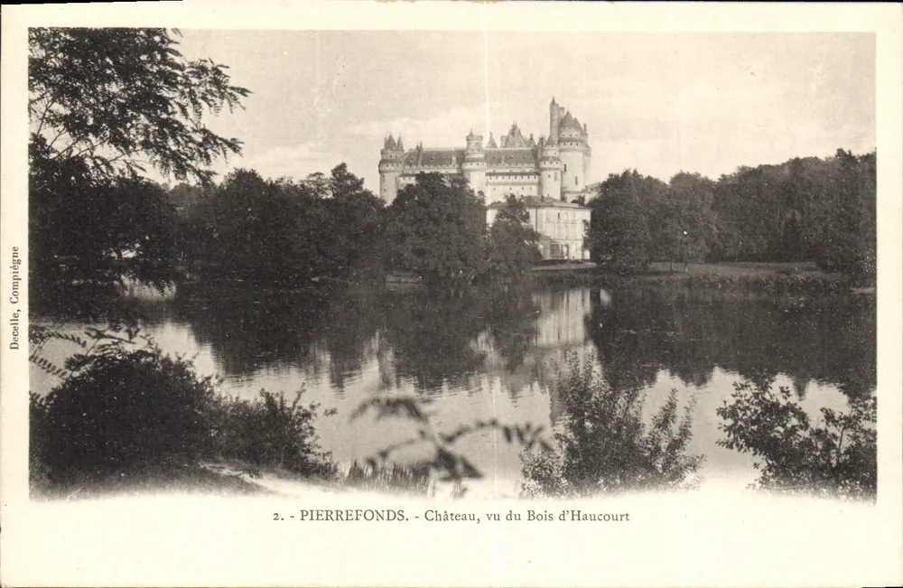 Pierrefonds - Castelo visto do Bois d'Haucourt — Decelle, Compiègne, n°2 - Frente
