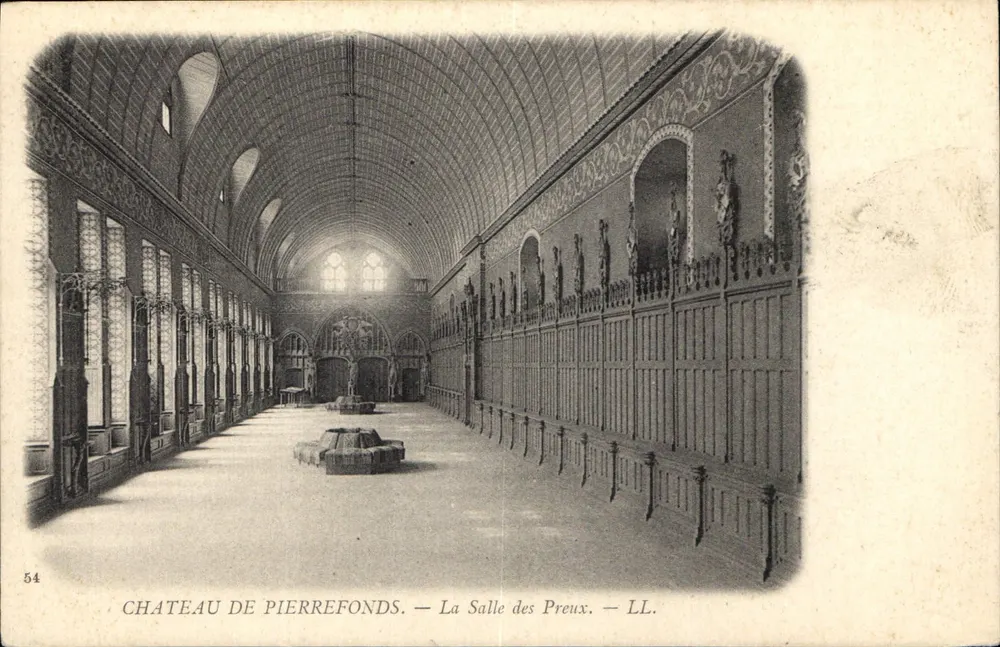 Schloss Pierrefonds — Die Halle der Ritter — LL. — Nr. 54 - Vorderseite