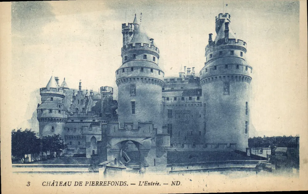 Castelo de Pierrefonds — A Entrada — ND. - Frente