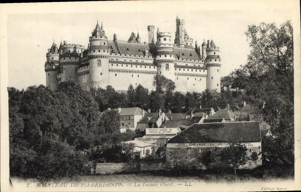 Castelo de Pierrefonds — A Facha Oeste — Edição Varin - Frente