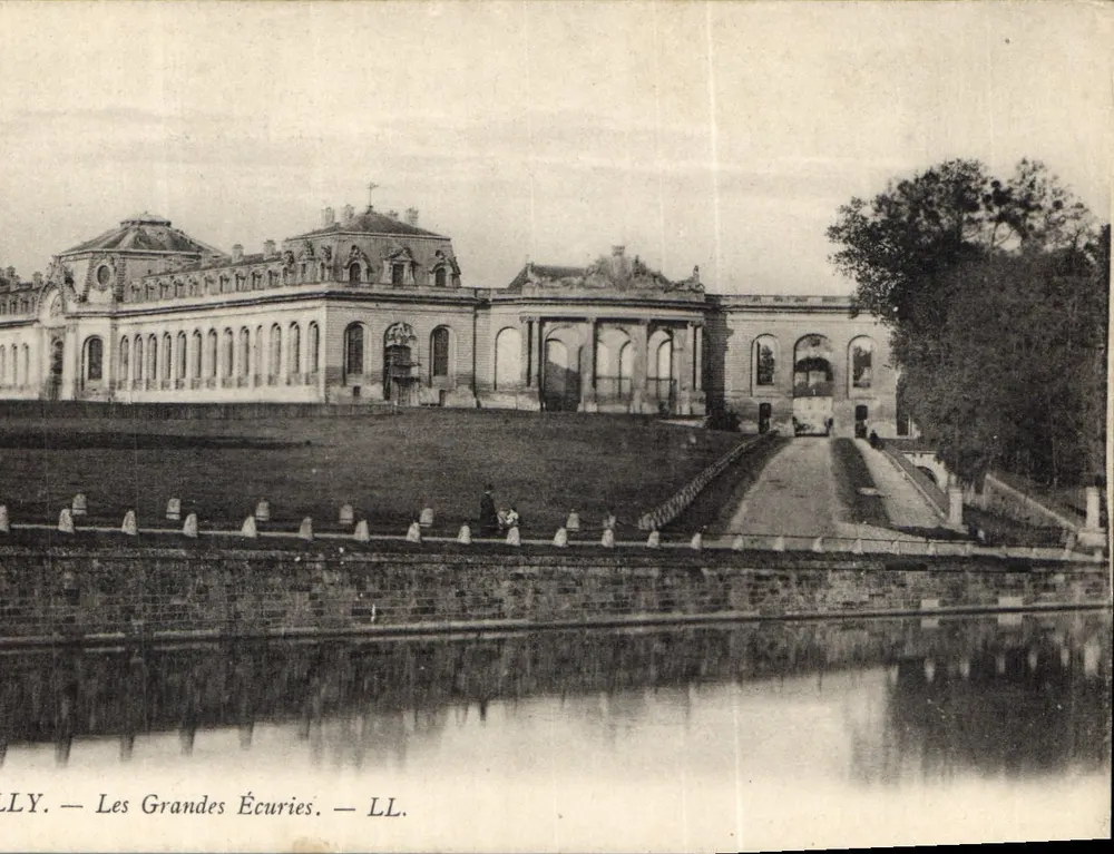 विल्लर्स-सर-लूअर — ग्रैंड एक्यूरी — एल.एल. - आगे