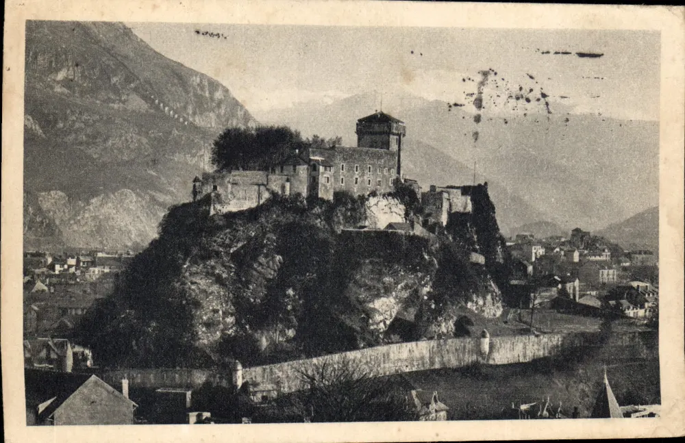 Der befestigte Schloss und die Berge — Lourdes — Fotoausgabe Quissault, n°65 - Vorderseite