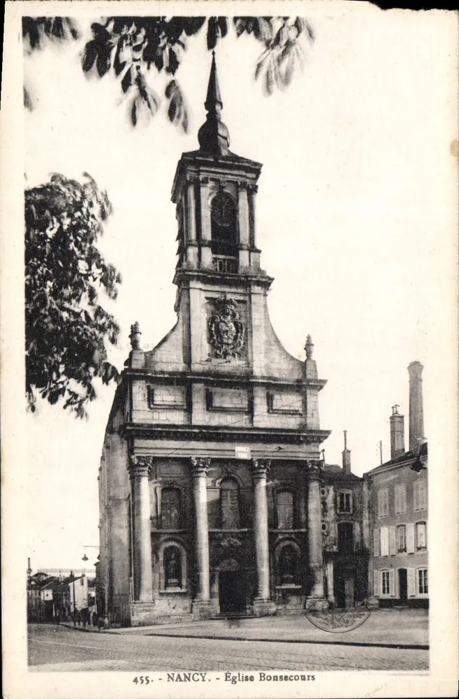 Nancy - Igreja Bonsecours — visão do edifício com seu campanário com frontão e colunatas, editor V. Léauff, n° 455 - Frente