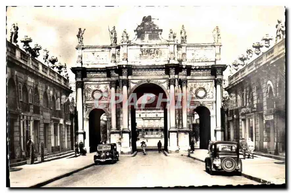 Nancy - O Arco da Vitória — vista da praça — n°8 - Frente