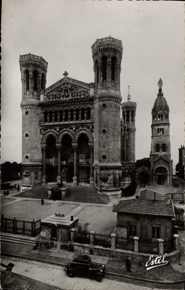 Basílica Nossa Senhora de Fourvière — Lyon — Estel - Frente