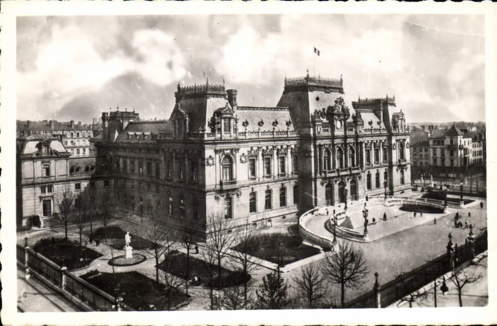 Lyon — Prefeitura — A Prefeitura de Lyon - Frente