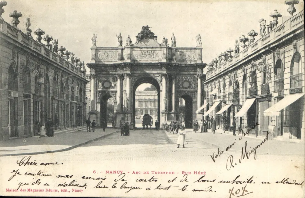 Nancy — Arco da Vitória - Rue Héré — Maison des Magasins Réunis, editora, Nancy - Frente