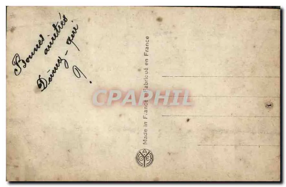 Jovem mulher com casaco segurando um buquê de rosas — Atelier Noyer, n° 4677 - Verso