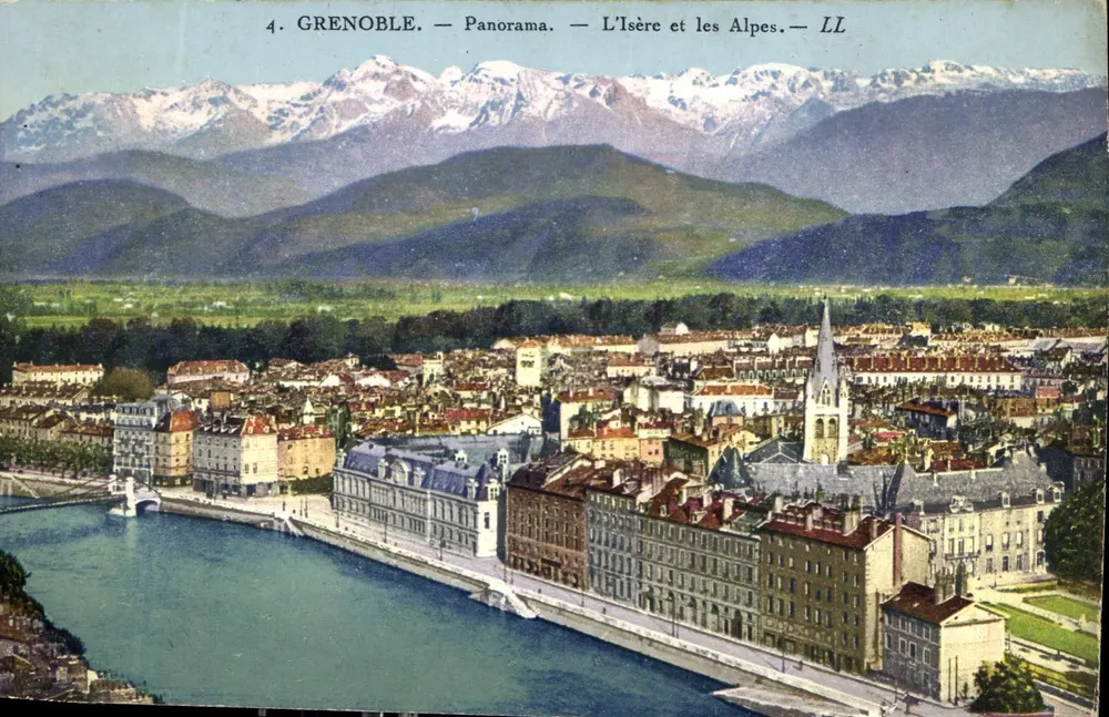 Grenoble — Panorama — L'Isère e as Alpes — LL - Frente