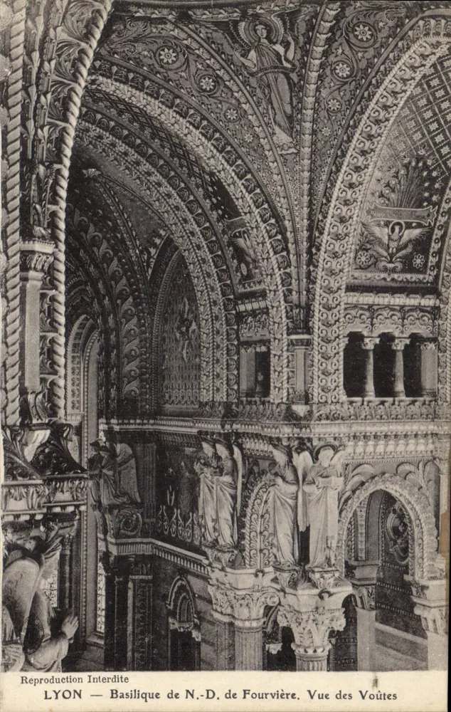 LYON — Basilika Notre-Dame de Fourvière. Ansicht der Gewölbe - Vorderseite