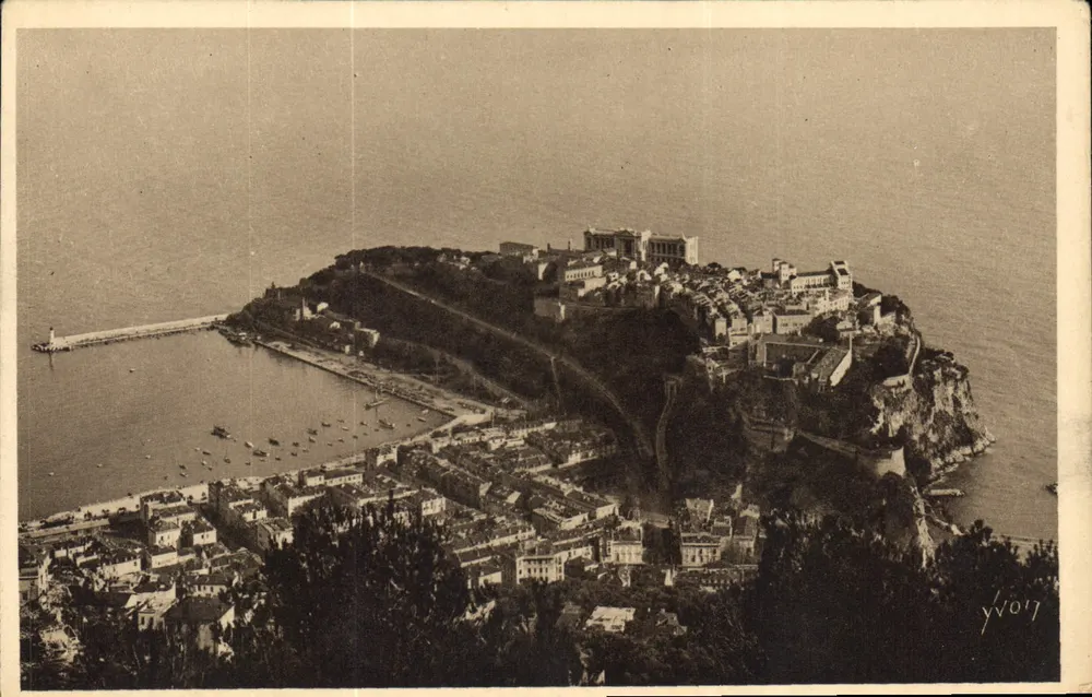 Monaco — Vista tirada da Grande Corniche — Edições de Arte YVON - Frente