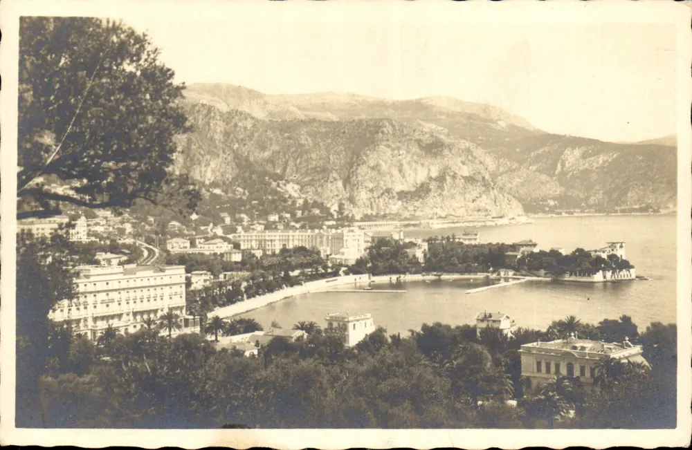 Vista de Beaulieu-sur-Mer — montanhas e mar — editor CRAPHIL, n° 06 - Frente