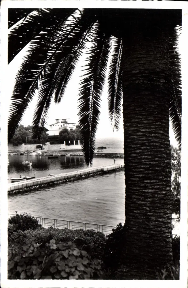 Beaulieu - A Baía dos Alfandegários — Edições Foto Cariot, Paris, n°15 - Frente