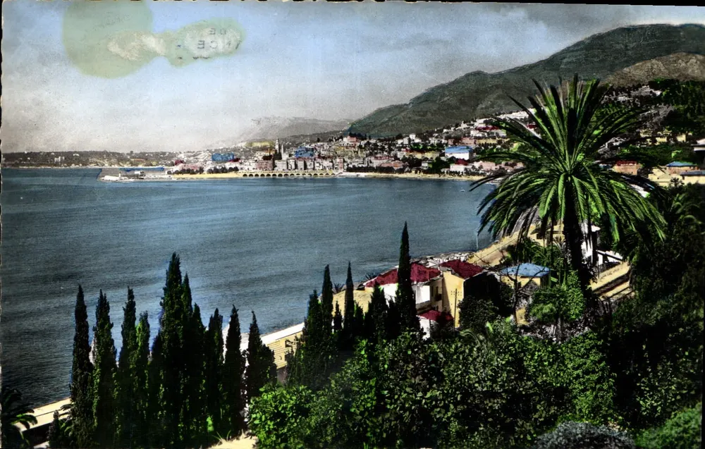 Menton — Vista geral — Edições do Castelo, Paris - Frente