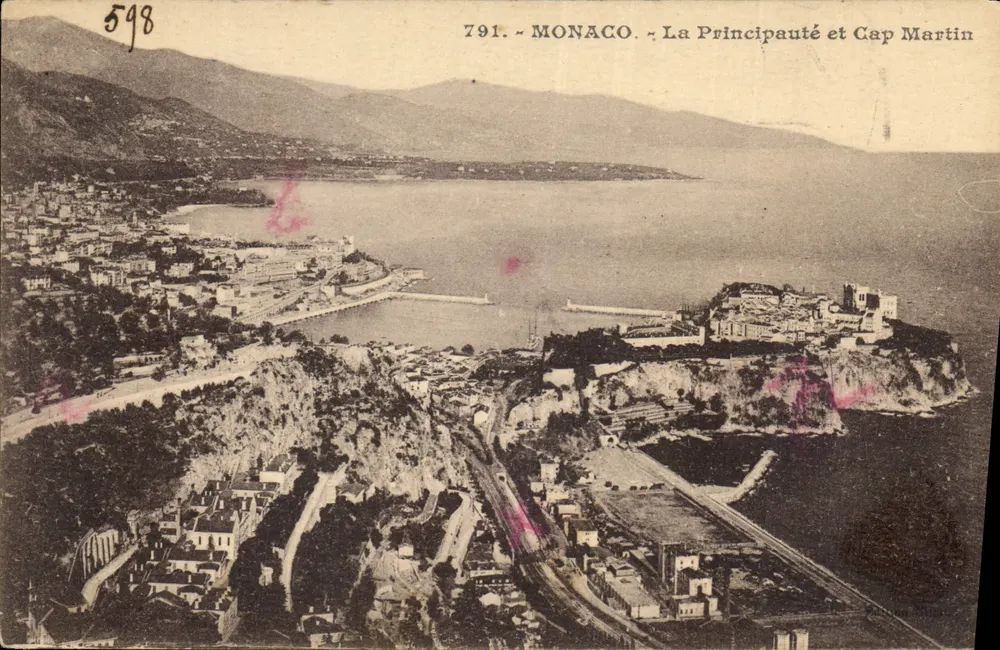 Monaco - A Principalidade e o Cabo Martin — Editor R.C. Nitero 2500 - Frente