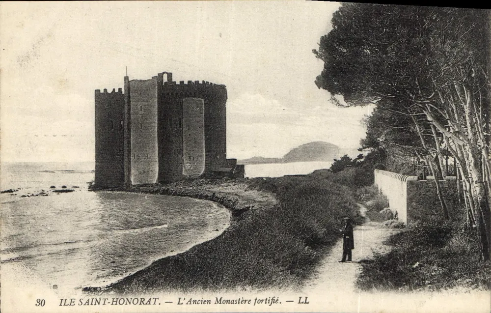 Ile Saint-Honorat — Das Verstärkte Alte Kloster — LL - Vorderseite