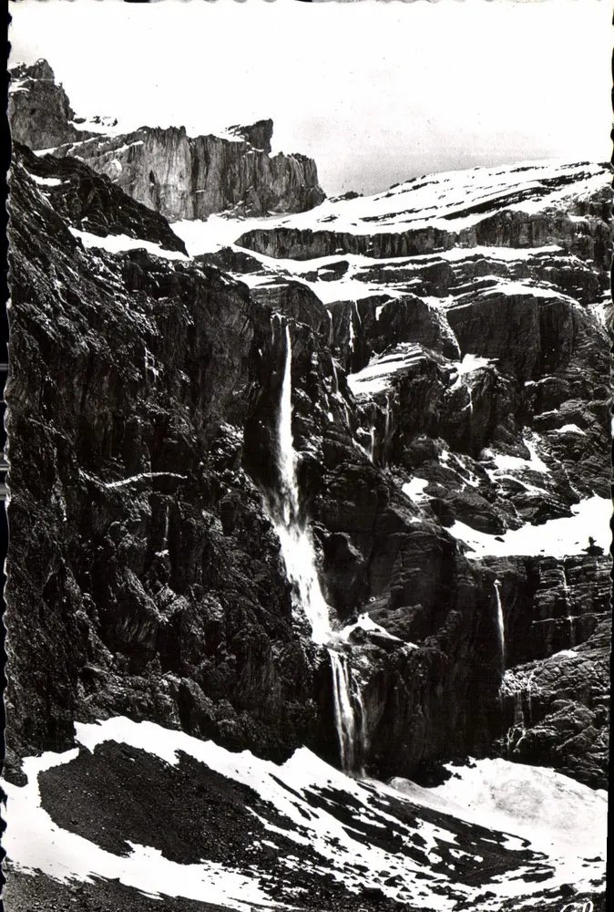 Gavarnie — A Grande Cascata (altura 422 m) — C.A.P., 4e rue Letellier, Paris - Frente