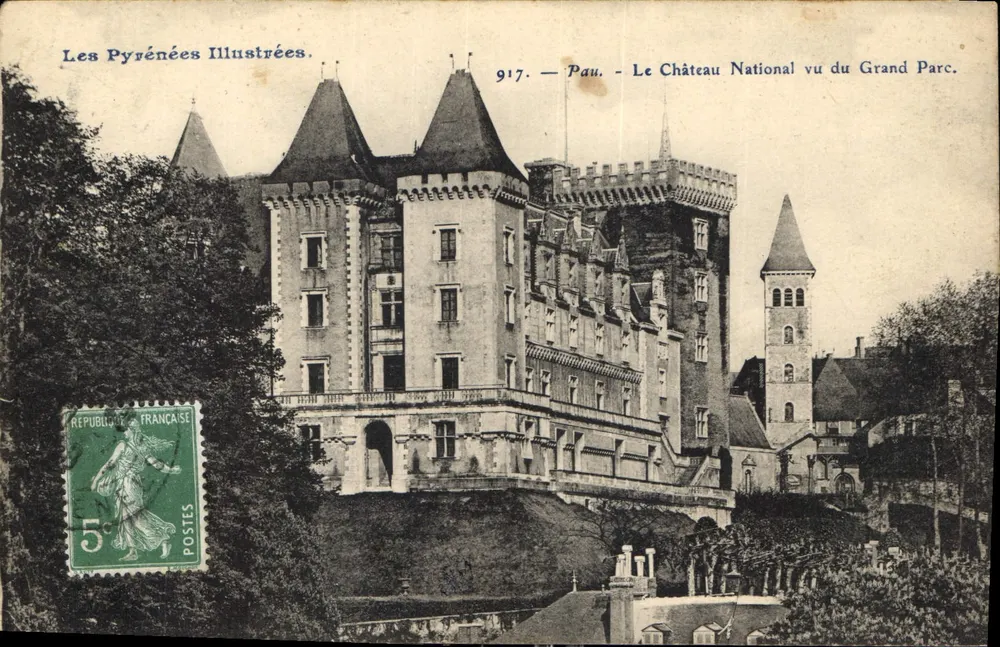 Pau — Nationaler Schlossblick vom Grand Parc — Les Pyrénées Illustrées, Nr. 917 - Vorderseite
