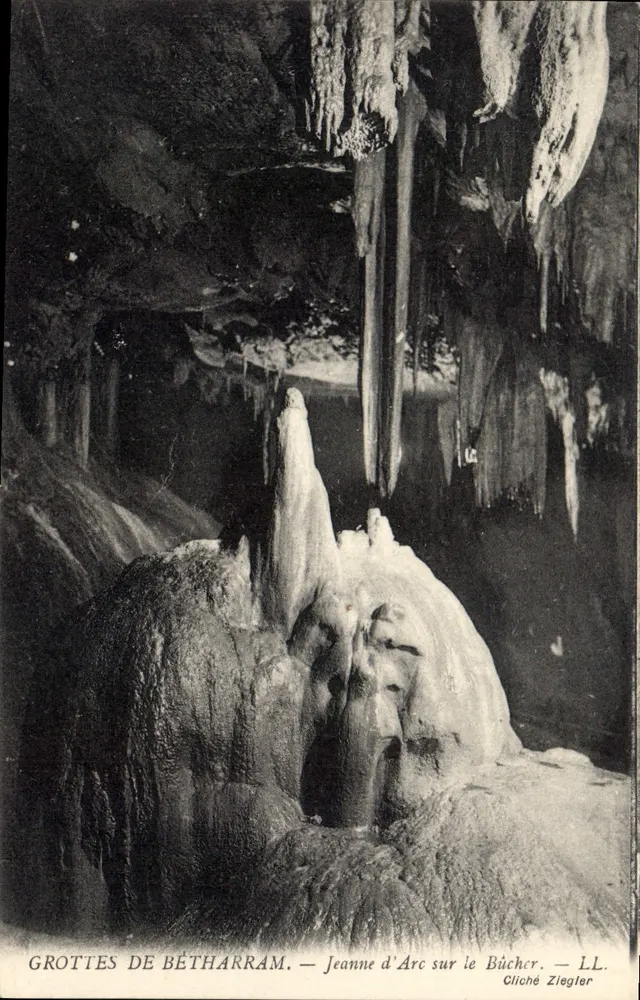 Grottes de Bétharram — Jeanne d'Arc no fogo — Cliché Ziegler — LL - Frente
