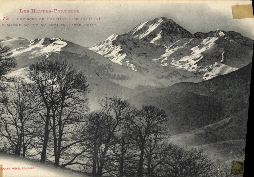 Les Hautes-Pyrénées — Um Bagnères-de-Bigorre, der Pic du Midi Massiv im Winter (2677m) — Auycche Frères, Toulouse, Nr. 73 - Vorderseite