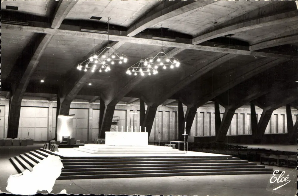 Unterirdische Basilika Saint-Pierre — Lourdes — Verlag Elcée - Vorderseite