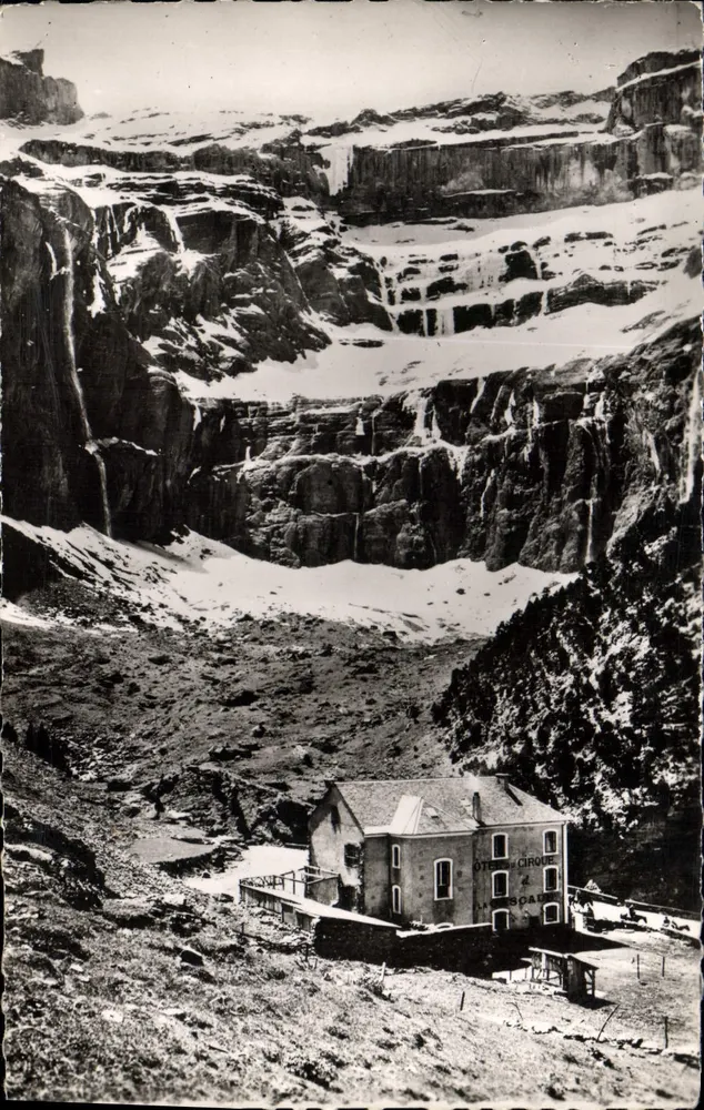 Der Cirque de Gavarnie — Die Grande Cascade und das Hôtel du Cirque — Verlag E.C. Paris - Vorderseite