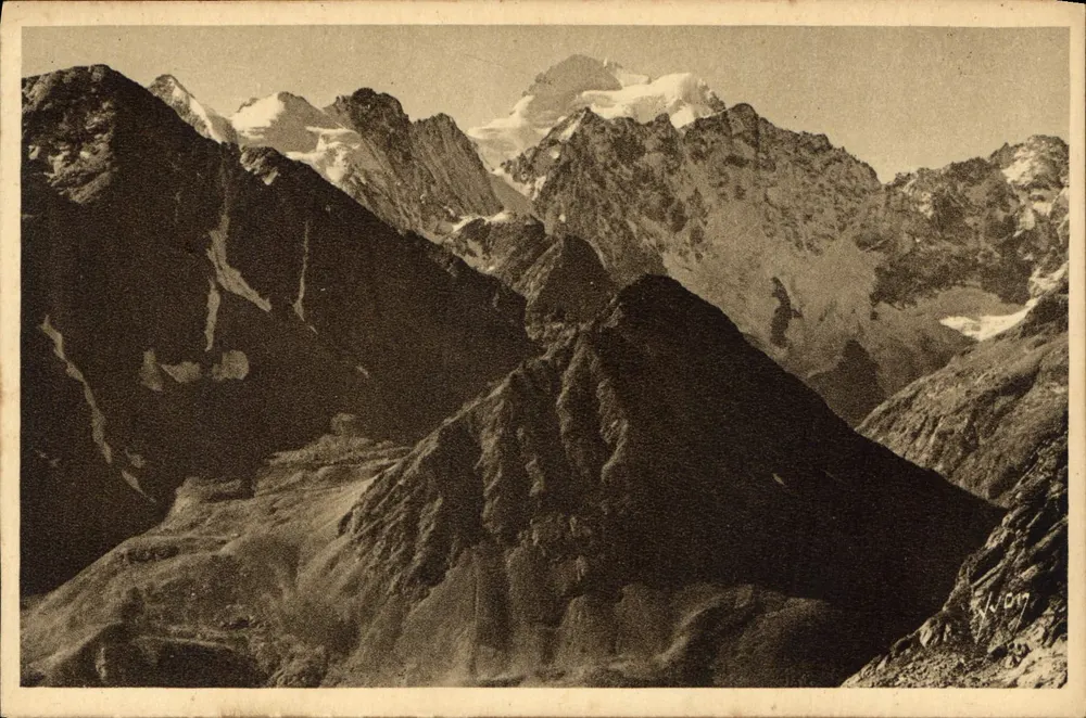Massif do Pelvoux — Barre des Écrins — Edições d'Art Yvon, Paris - Frente