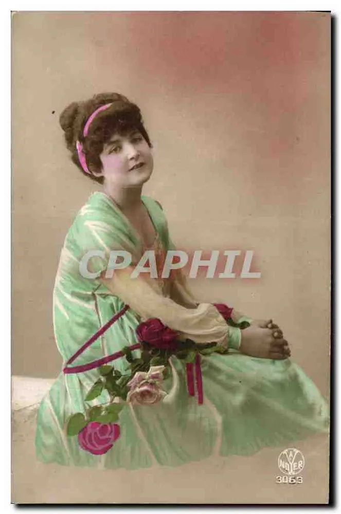 Junge Frau in grünem Kleid — Rosen — Verlag Wunder n°3063 - Vorderseite