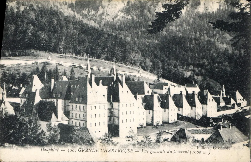 Dauphiné — Grande-Chartreuse — Vista general del Convento (1000 m) — C. Ballert, Grenoble - Anverso
