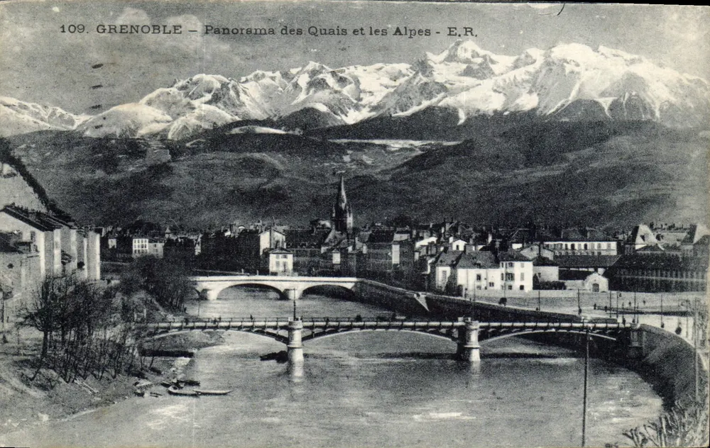 Grenoble — Panorama der Quais und der Alpen — E.R. Nr. 109 - Vorderseite