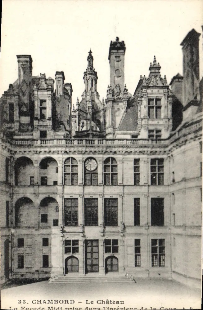 Chambord — Das Schloss, Die Südseite aus dem Inneren des Hofes — Paperguin, n°33 - Vorderseite
