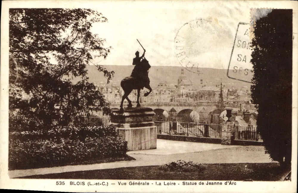 Blois (L.-et-C.) — Allgemeine Ansicht — Die Loire — Statue der Jeanne d'Arc - Vorderseite