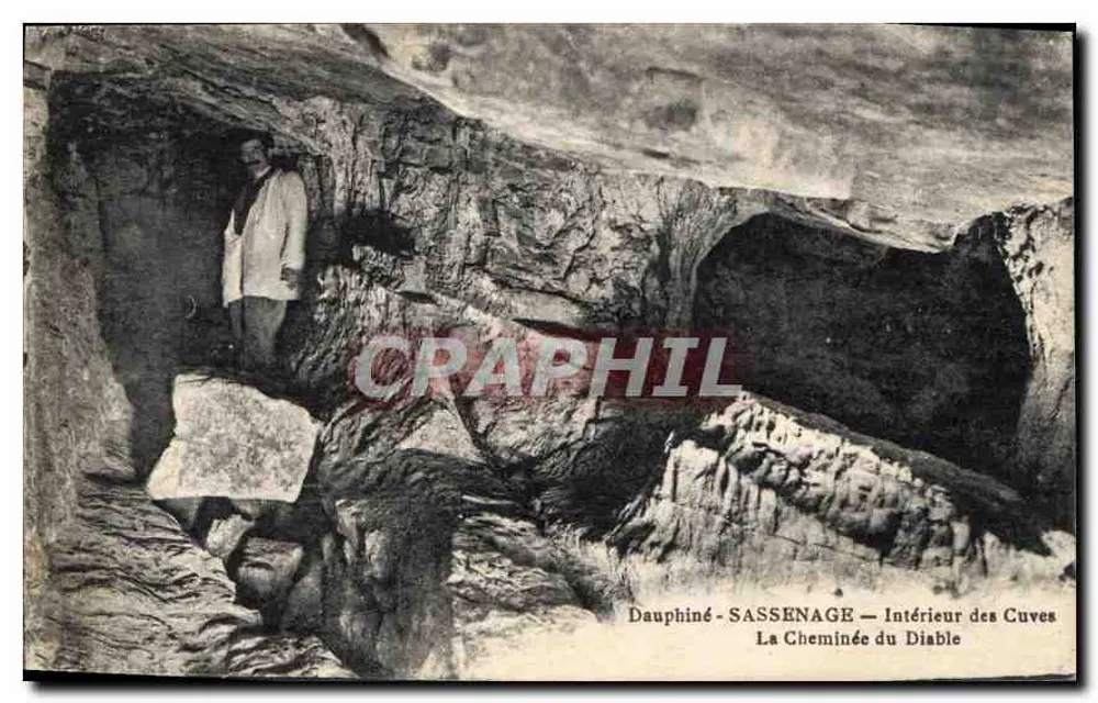 Dauphiné - Sassenage — Innenansicht der Höhlen La Cheminée du Diable - Vorderseite