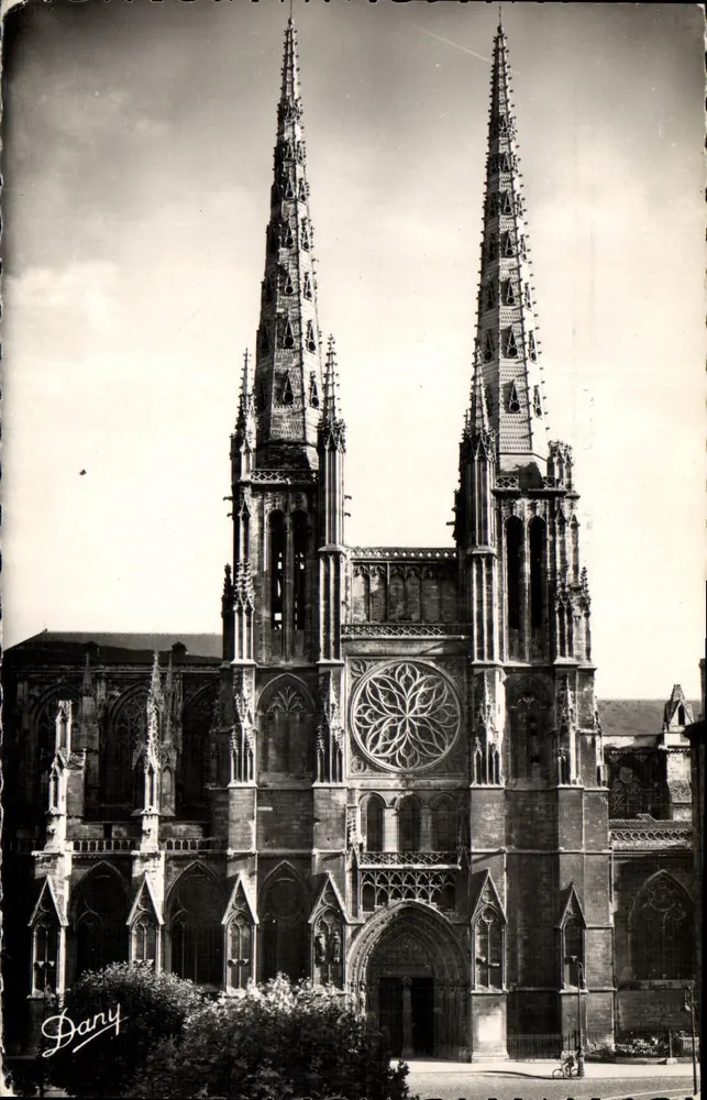 Catedral de São André de Bordeaux — vista frontal — Dany - Frente